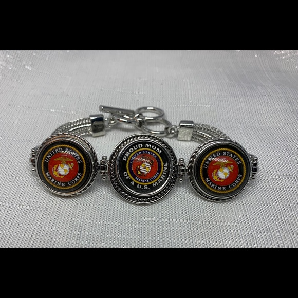 🇺🇸Custom Listing - Set of 3 - U.S. Marine Mom 3 Charm Bracelets - Picture 7 of 9